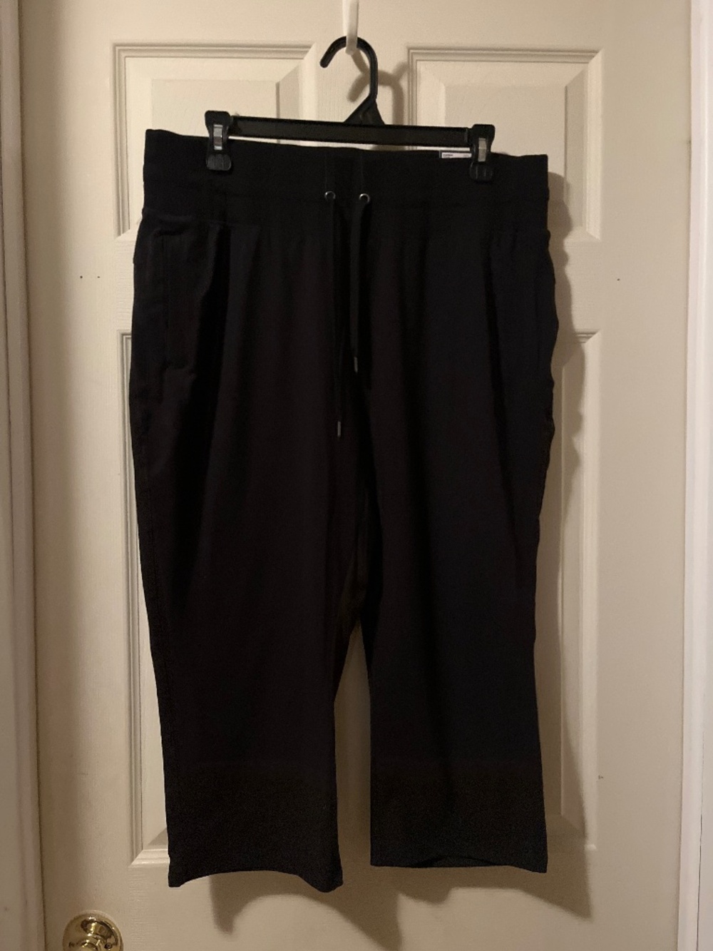 Sweat pants.  Tell Gear black.